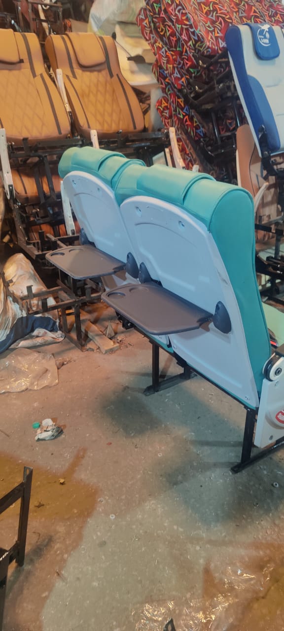 seat 6 